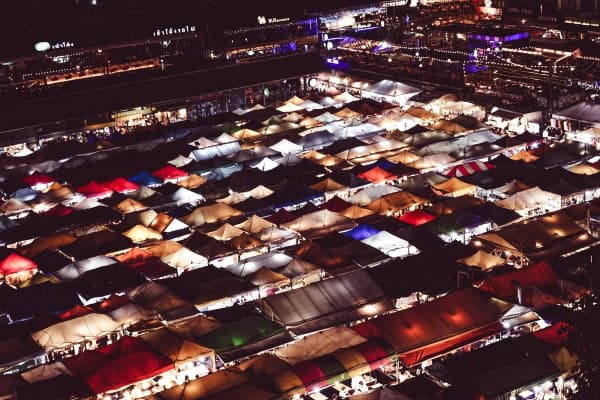 אוהלים מאלומיניום לעסקים קטנים הקמת חנות זמנית בתקציב נמוך